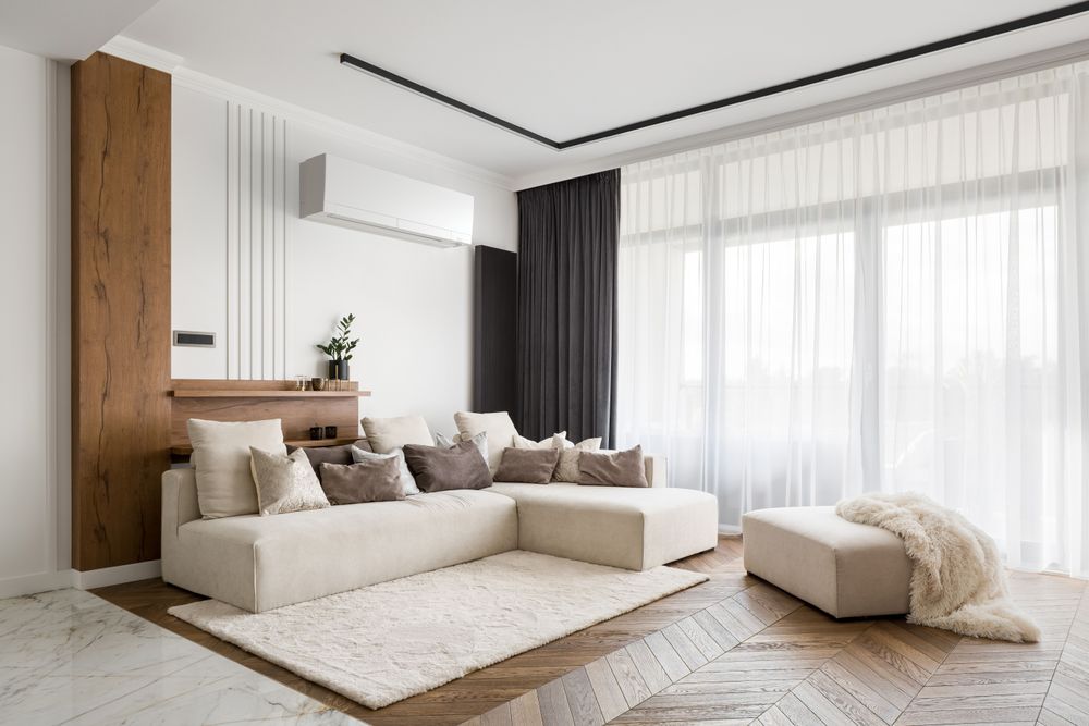 Mitsubishi FX wall-mounted unit in a living room